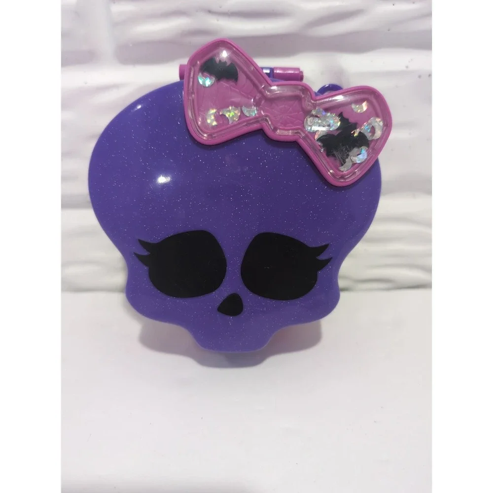 Polly Pocket  Monster High Compact with Micro Figures And Accessories Skull Goth